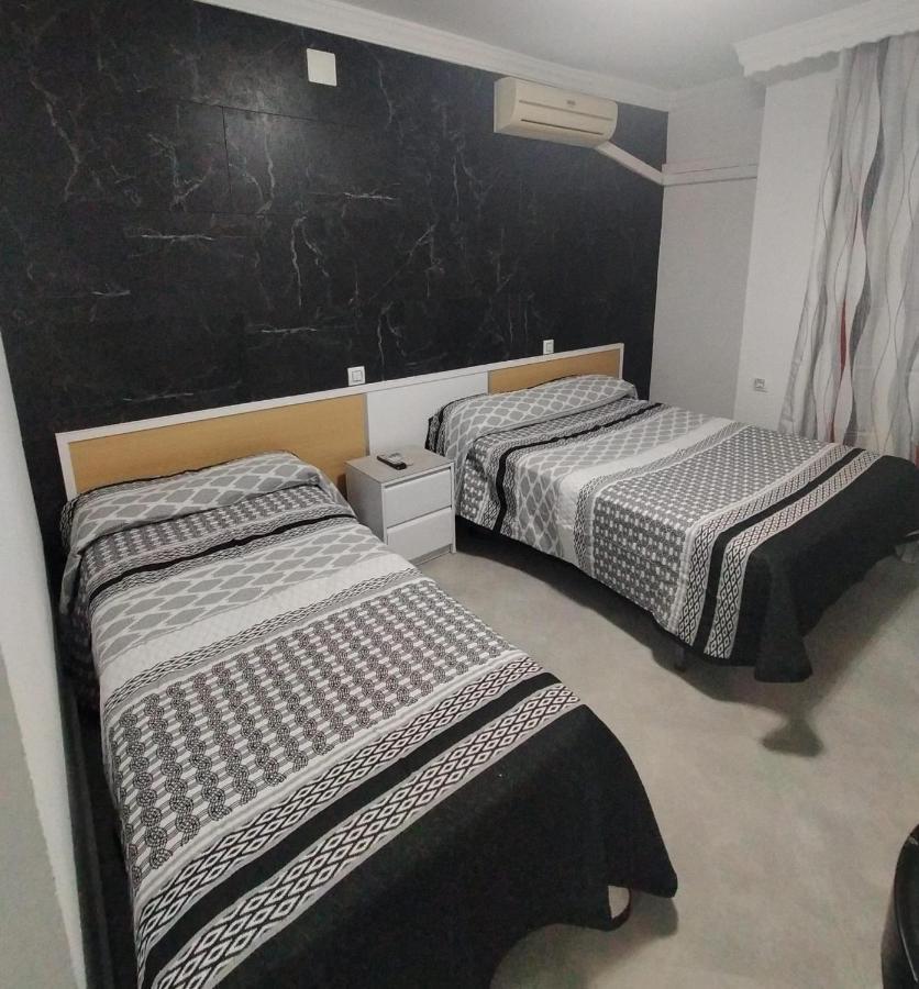 Hostal La Campana La Línea de la Concepción Exteriér fotografie