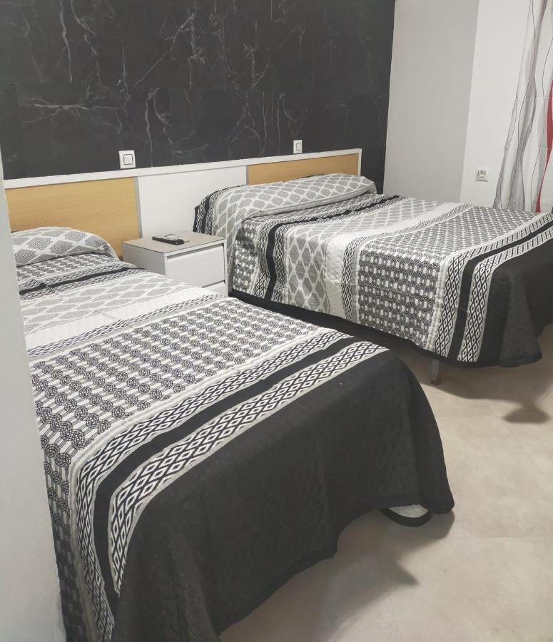 Hostal La Campana La Línea de la Concepción Exteriér fotografie