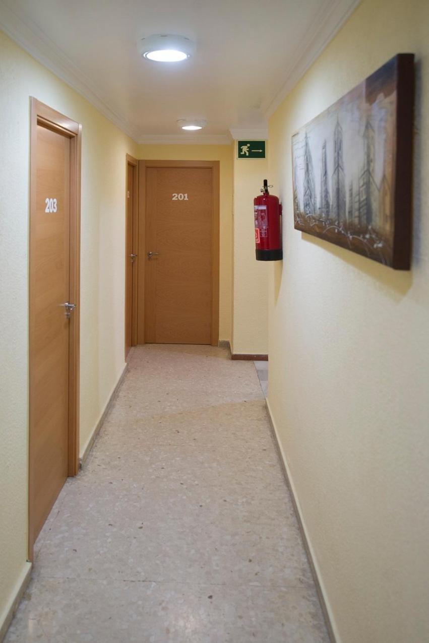 Hostal La Campana La Línea de la Concepción Exteriér fotografie