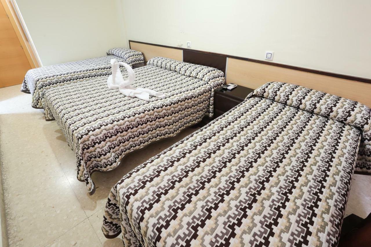 Hostal La Campana La Línea de la Concepción Exteriér fotografie