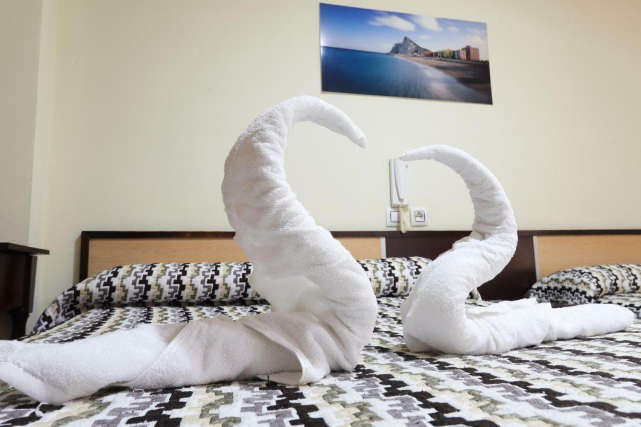 Hostal La Campana La Línea de la Concepción Exteriér fotografie