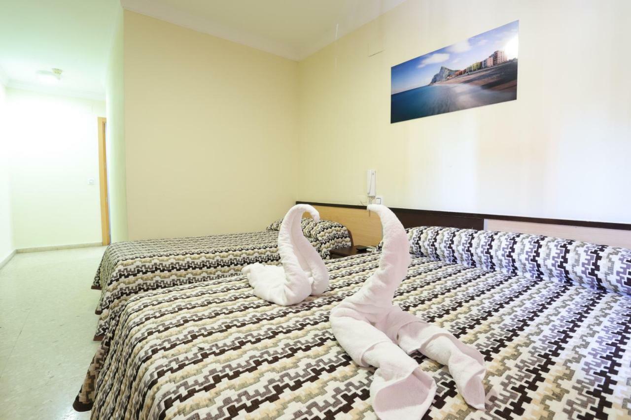 Hostal La Campana La Línea de la Concepción Exteriér fotografie